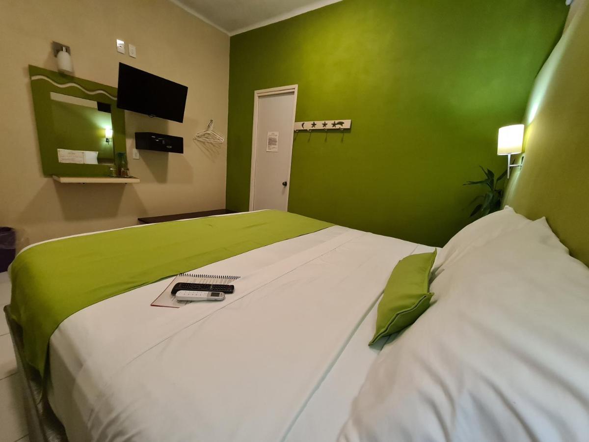 Casa Mia Hotel Пуерто Ескондидо Екстериор снимка